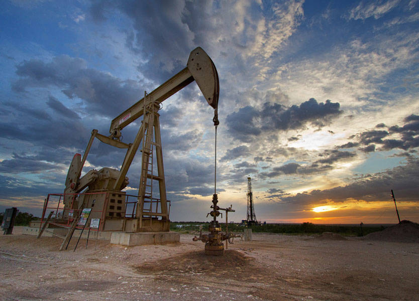 أسعار النفط تواصل دعم البورصة السعودية ومعظم الخليج يرتفع