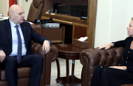الرئيس عون: سيعمل الجيش مع اليونيفيل على تطبيق القرار 1701 وانا مستعد للقيام بكل وسيلة تريح لبنان وتبعد عنه شبح الحرب وتؤمن تحرير الجنوب وإعادة الاعمار