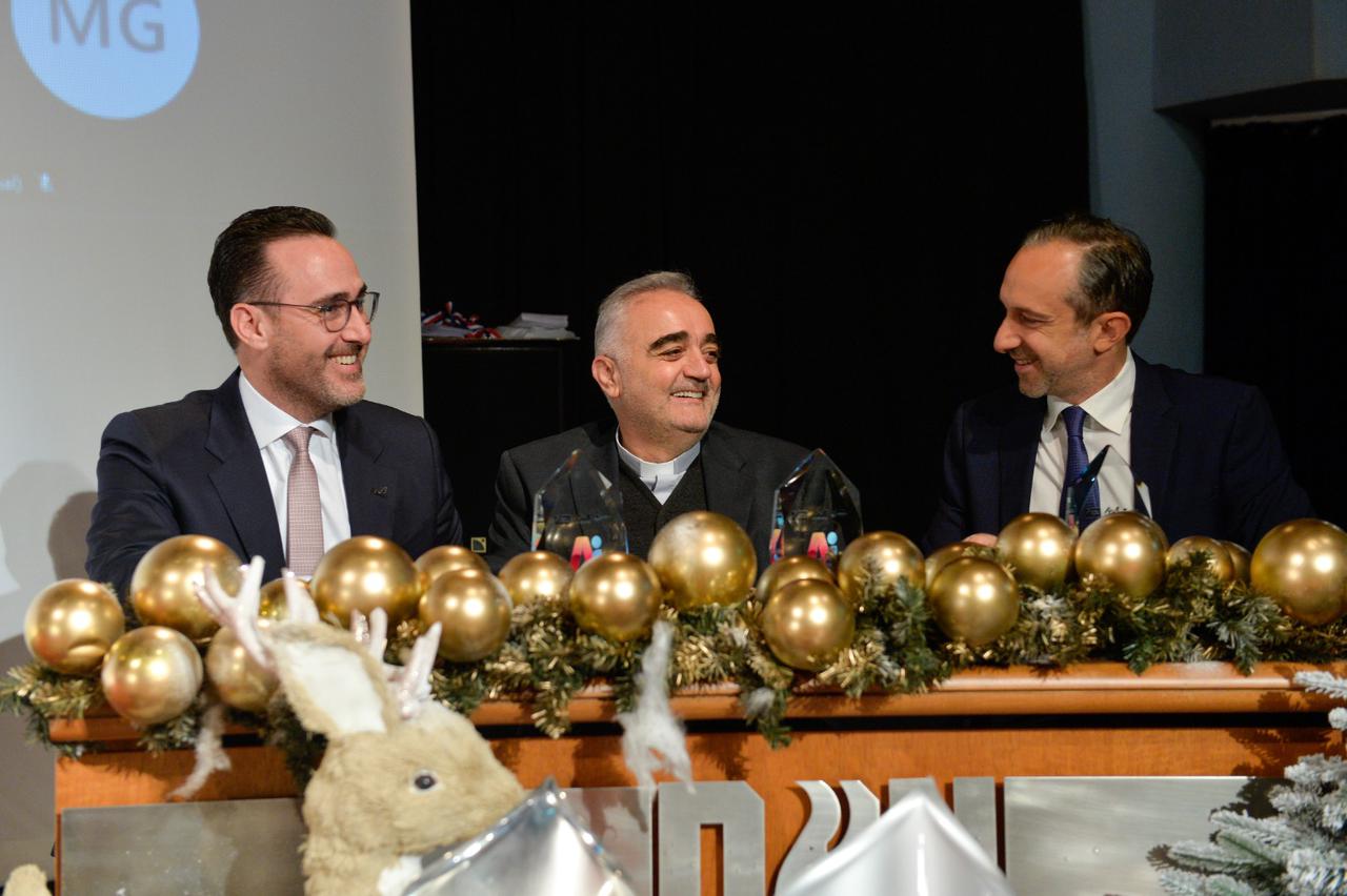 توقيعُ اتّفاقيّةِ شراكةٍ استراتيجيّةٍ في مجالِ الذكاءِ الاصطناعيّ (AI)  بينَ جامعةِ سيّدةِ اللويزةِ (NDU) ومجموعةِ أ.ن. بوخاطر (ANB) وشركةِ Layer10