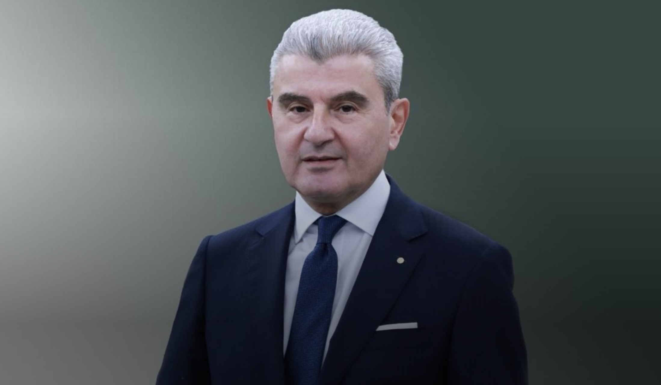 عيسى الخوري: تمسّك حزب الله بسلاحه ورفضه تسليمه للدولة يقود لبنان إلى نظام كونفدرالي لا إلى دولة مركزية ولا حتى فدرالية