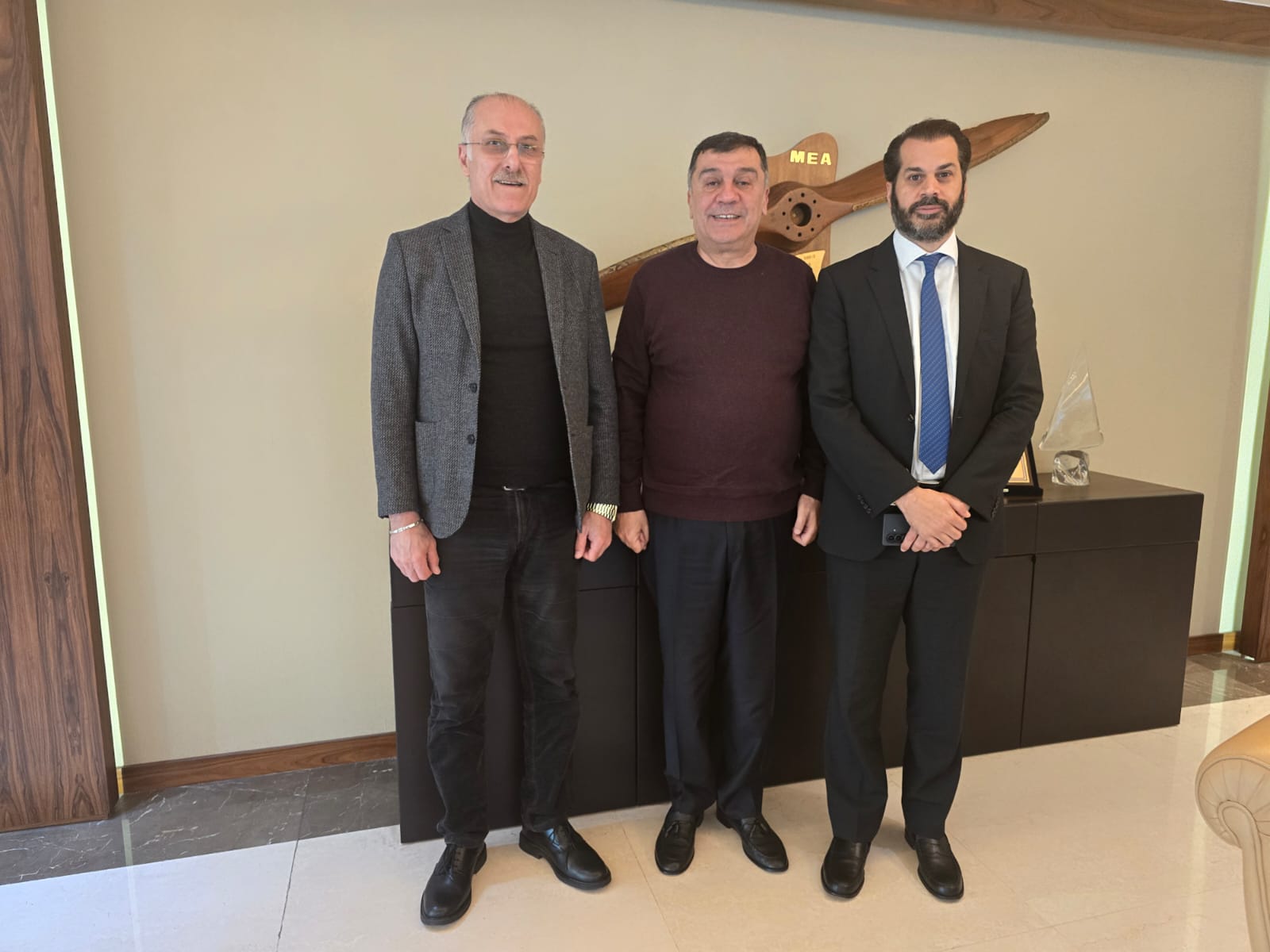 نقابة مستوردي الأدوية وأصحاب المستودعات: طيران الشرق الأوسط شريان أساسي لإمداد لبنان بالأدوية